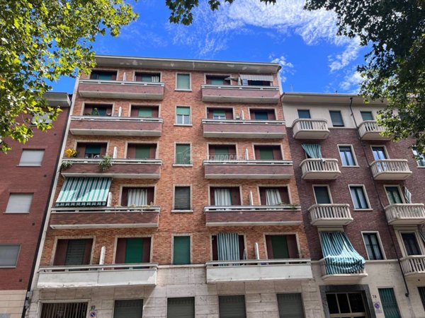appartamento in vendita a Torino in zona Parella