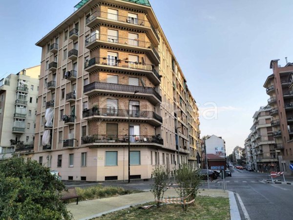 appartamento in vendita a Torino in zona Aurora