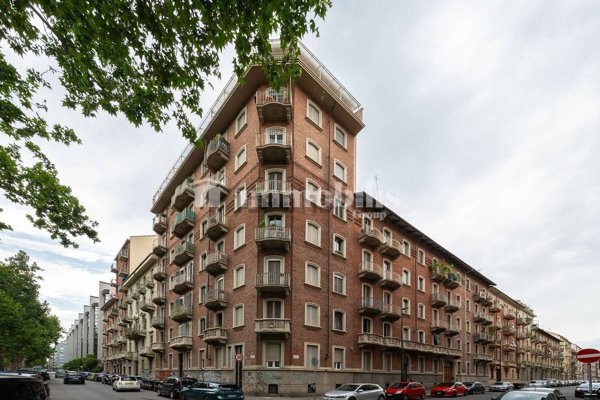 appartamento in vendita a Torino in zona Parella
