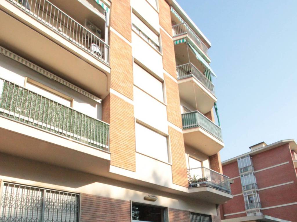 appartamento in vendita a Torino in zona Mirafiori Nord