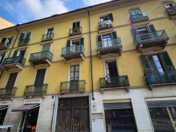 appartamento in vendita a Torino in zona Aurora