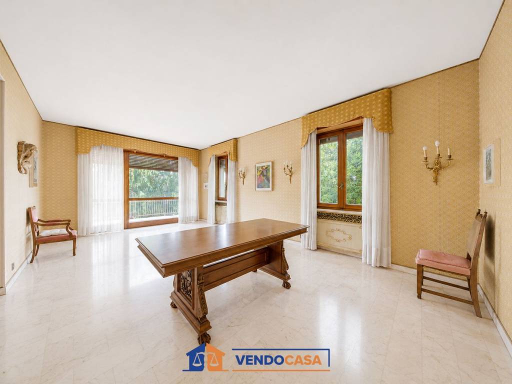 appartamento in vendita a Torino in zona Cavoretto