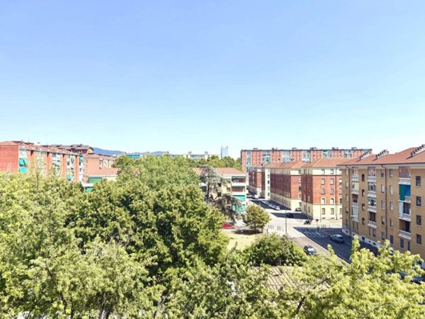 appartamento in vendita a Torino in zona Mirafiori Nord