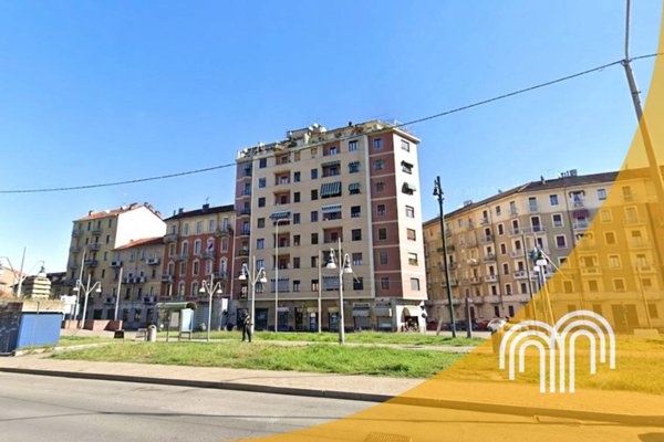 locale commerciale in vendita a Torino in zona Madonna di Campagna