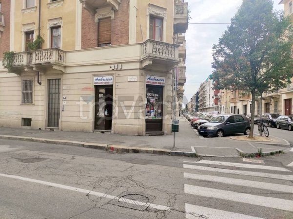 negozio in vendita a Torino in zona Barriera di Milano