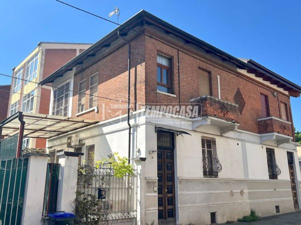 casa indipendente in vendita a Torino in zona Madonna di Campagna
