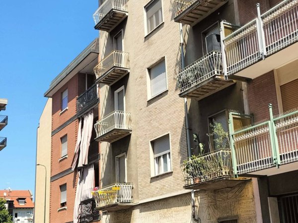 appartamento in vendita a Torino in zona Borgo San Paolo