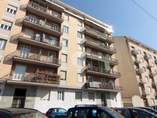 appartamento in vendita a Torino in zona Lingotto