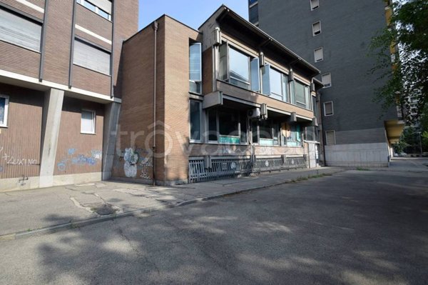 intera palazzina in vendita a Torino in zona Lingotto
