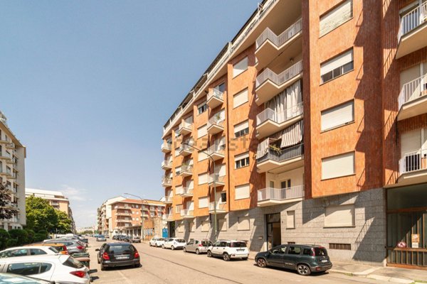appartamento in vendita a Torino in zona Borgo San Paolo
