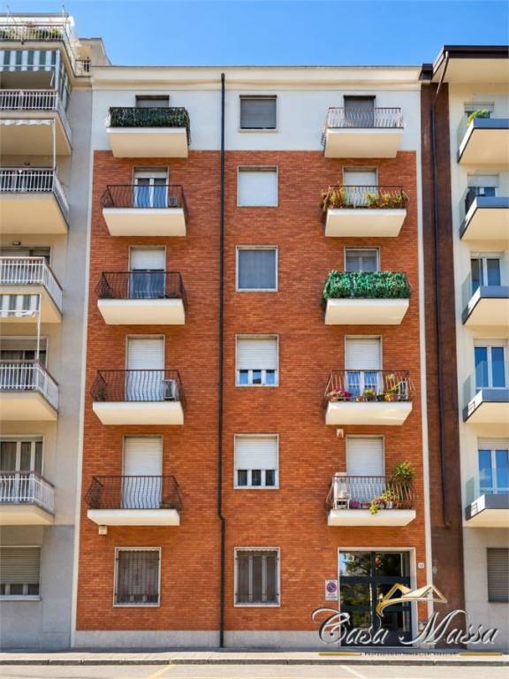 appartamento in vendita a Torino in zona Santa Rita