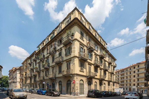 appartamento in vendita a Torino in zona Aurora