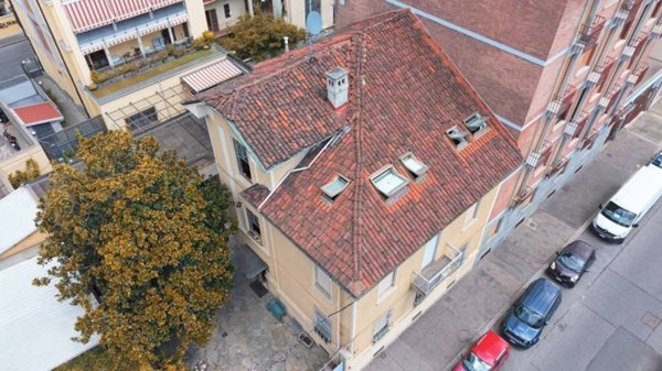 casa indipendente in vendita a Torino in zona Pozzo Strada
