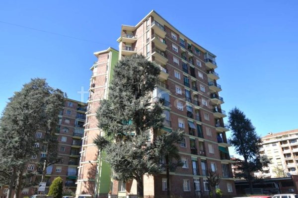 appartamento in vendita a Torino in zona Lingotto