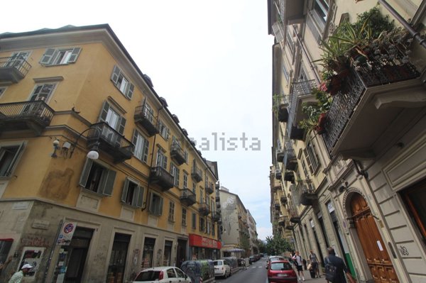 appartamento in vendita a Torino in zona San Salvario