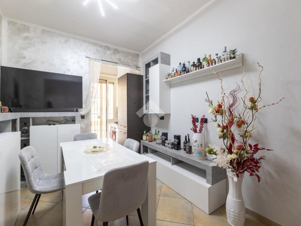 appartamento in vendita a Torino in zona Santa Rita