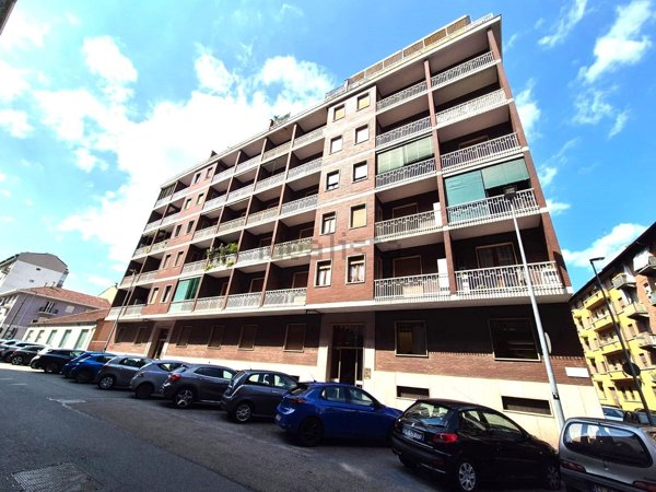 appartamento in vendita a Torino in zona Millefonti