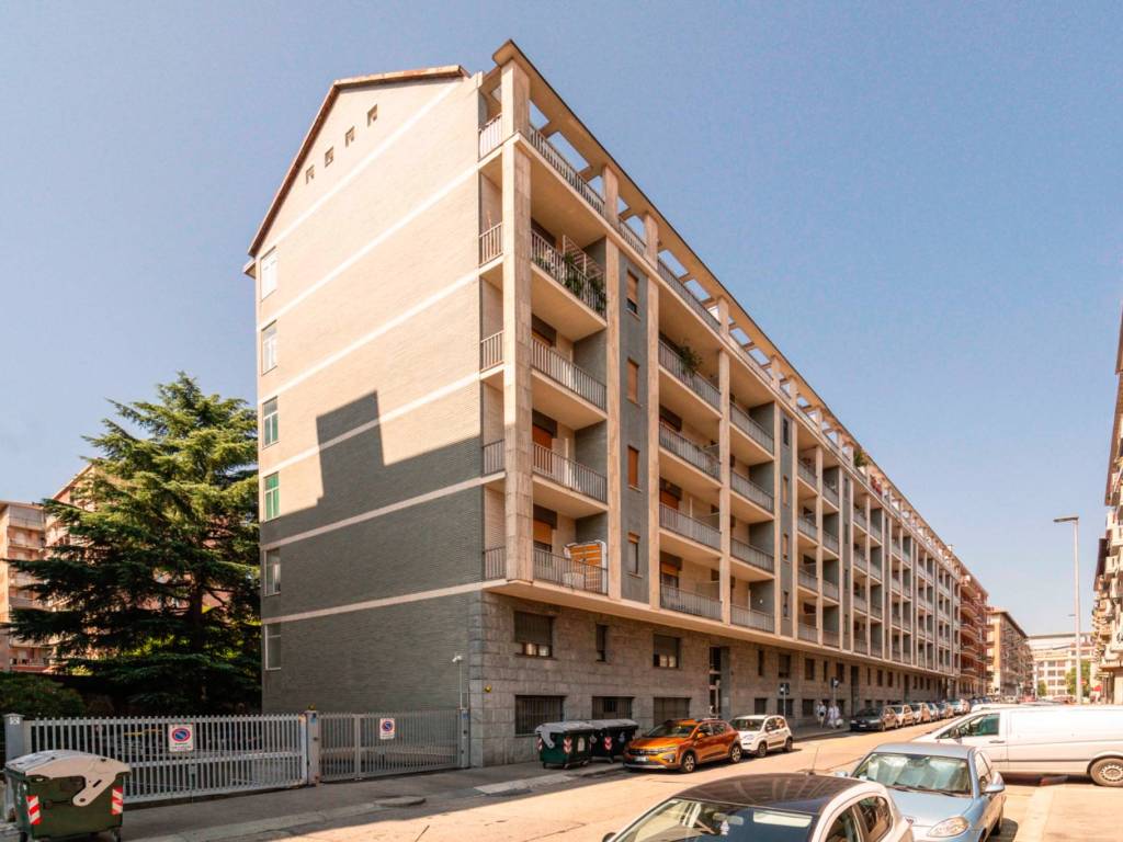 appartamento in vendita a Torino in zona Millefonti