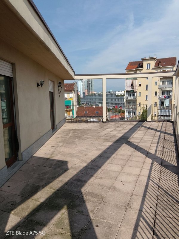 appartamento in vendita a Torino in zona Aurora
