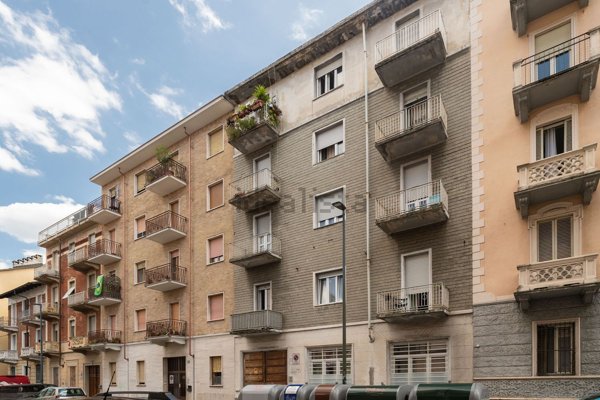 appartamento in vendita a Torino in zona Borgata Vittoria