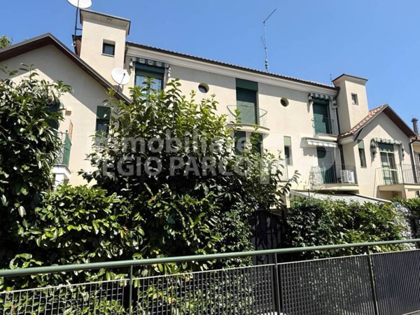 casa indipendente in vendita a Torino in zona Vanchiglietta