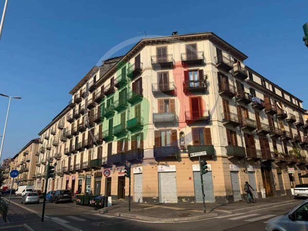 appartamento in vendita a Torino in zona Aurora