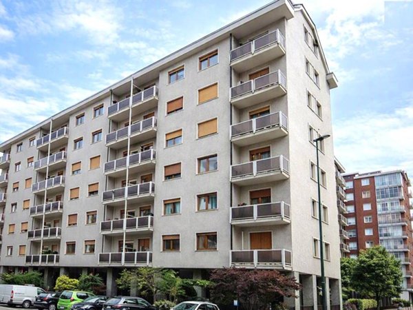 intera palazzina in vendita a Torino in zona Mirafiori Nord