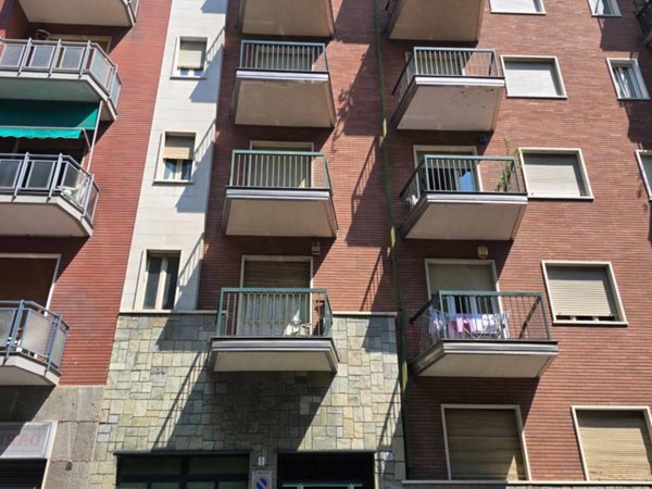 appartamento in vendita a Torino in zona Borgata Vittoria