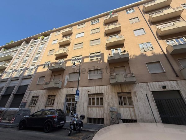 appartamento in vendita a Torino in zona San Salvario