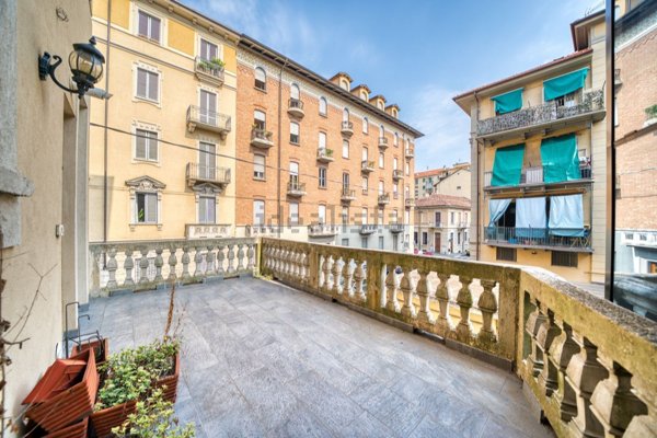appartamento in vendita a Torino in zona Cit Turin