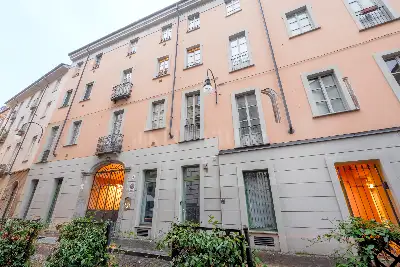 casa indipendente in vendita a Torino in zona Aeronautica