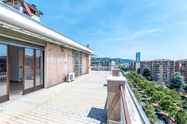 appartamento in vendita a Torino in zona Lingotto