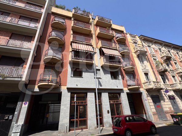 appartamento in vendita a Torino in zona San Salvario
