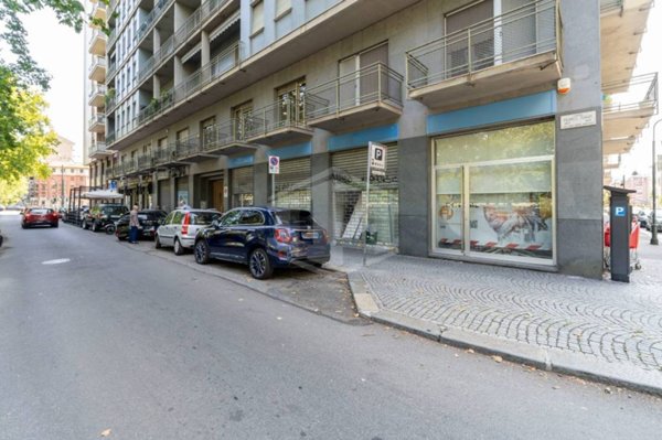 ufficio in vendita a Torino in zona Crocetta