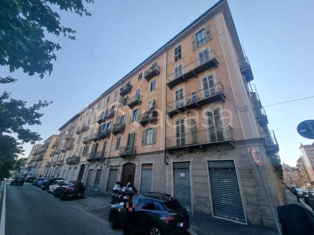 appartamento in vendita a Torino in zona Aurora