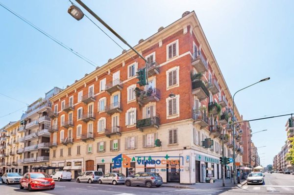 appartamento in vendita a Torino in zona Cit Turin