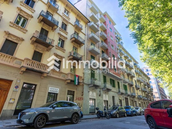 negozio in vendita a Torino in zona San Donato