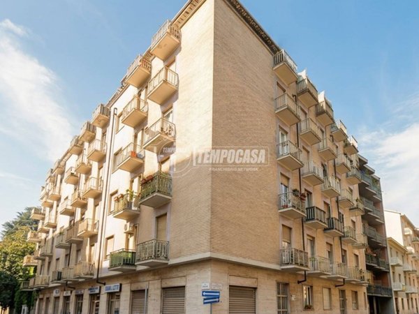 appartamento in vendita a Torino in zona Parella
