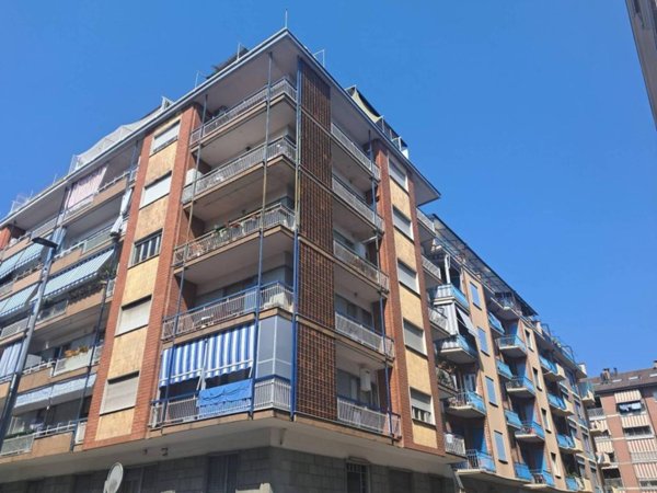 appartamento in vendita a Torino in zona Aurora
