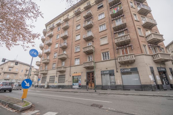 appartamento in vendita a Torino in zona Aurora