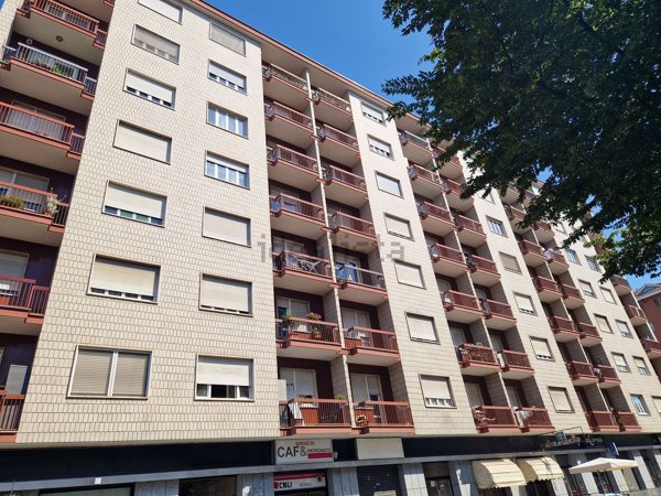appartamento in vendita a Torino in zona Lucento