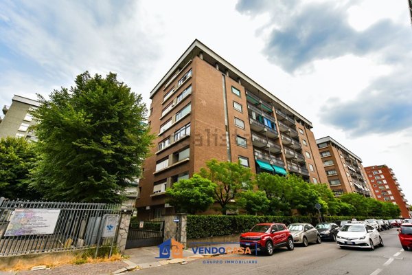 appartamento in vendita a Torino in zona Millefonti