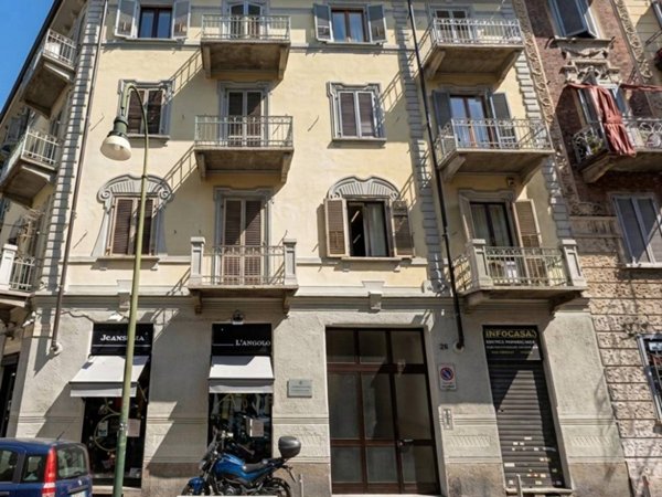 appartamento in vendita a Torino in zona Cenisia