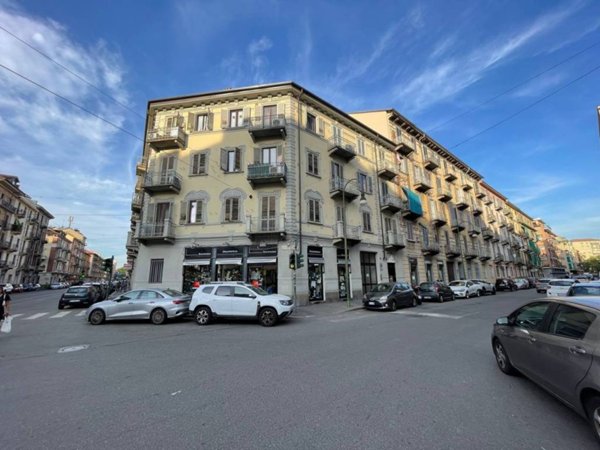 appartamento in vendita a Torino in zona Cenisia