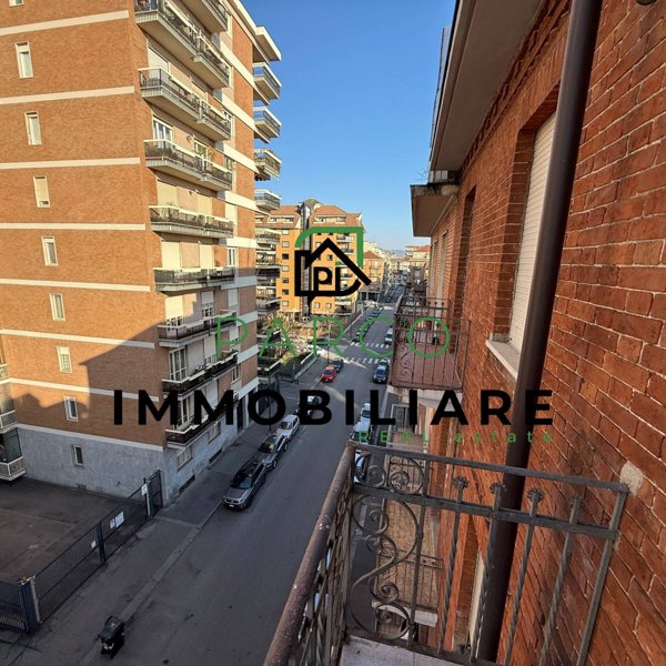 appartamento in vendita a Torino in zona Borgo San Paolo