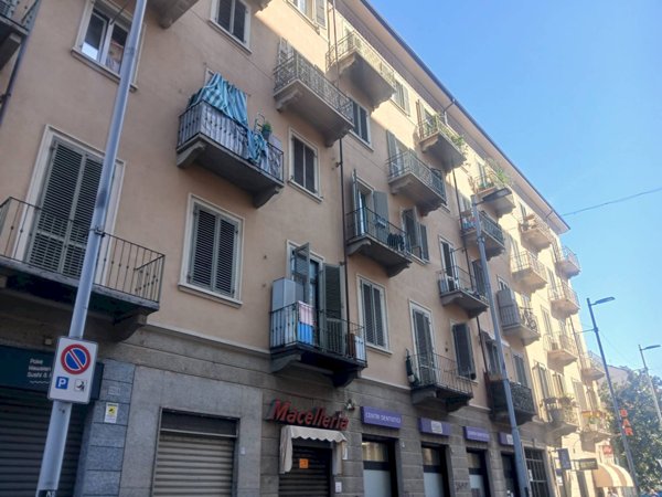 appartamento in vendita a Torino in zona Lingotto