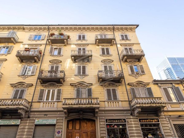 appartamento in vendita a Torino in zona Cenisia