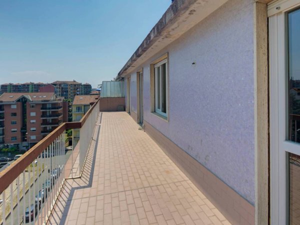appartamento in vendita a Torino in zona Lingotto