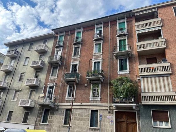 appartamento in vendita a Torino in zona Borgata Vittoria