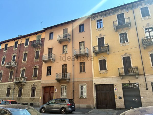 appartamento in vendita a Torino in zona Santa Rita